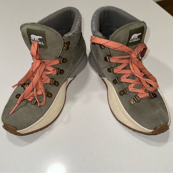 Sorel Olive Conquest Winter Boots 8 - Picture 1 of 9